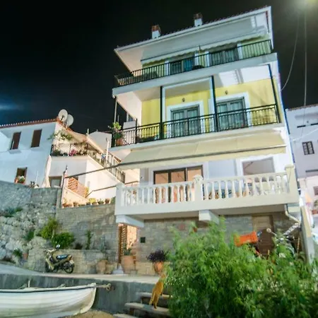 Apartment Eftopia Beachfront 2-bedrooms Kokkari