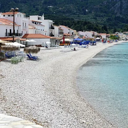 Eftopia Beachfront 2-bedrooms Kokkari
