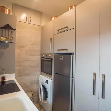 Eftopia Beachfront 2-bedrooms Apartment