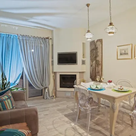 Eftopia Beachfront 2-bedrooms Apartment Kokkari